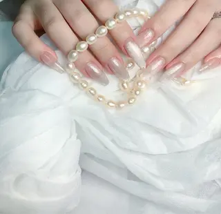 ネイル pink ladyサロン所属・べ にのネイルデザイン