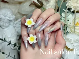 ネイル E.N🦋 長さ出し/持ち込みのネイルデザイン