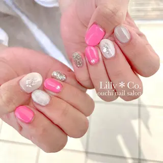 ネイル Lilly Co.のネイルデザイン