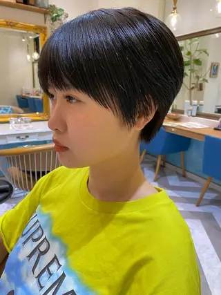 ショート レイヤーと顔まわり 大好き❣️関口拓馬のヘアスタイル