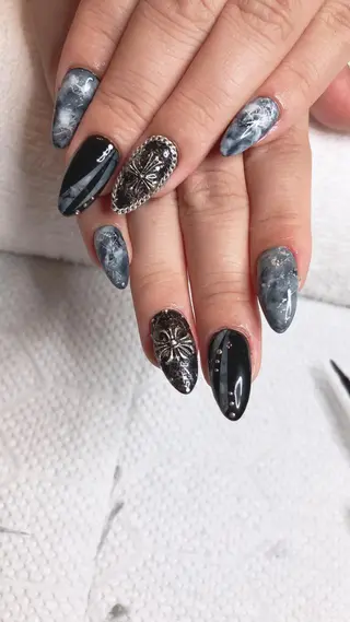 セミロング ネイル 長さ出し専門 nynaのネイルデザイン