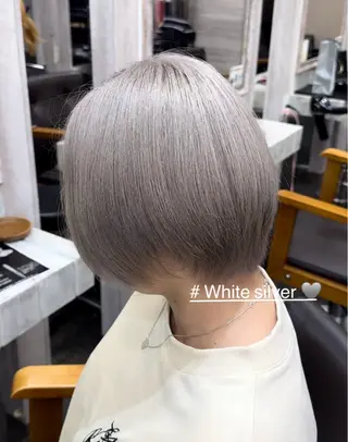 ショート カラー 染谷 夏海のヘアスタイル