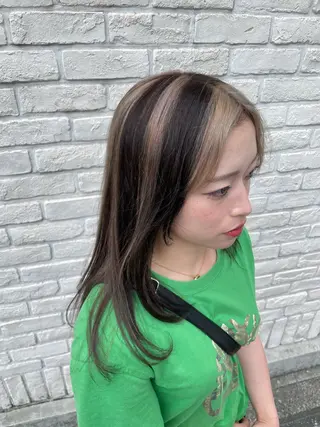 セミロング ブリーチ超特化美容師 ☯️ルカ✡️💫のヘアスタイル