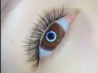 Max salonのマツエク・マツパデザイン