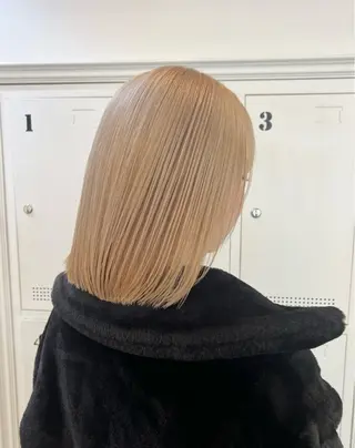 カラー ブリーチカラー×艶 🍨mihoのヘアスタイル