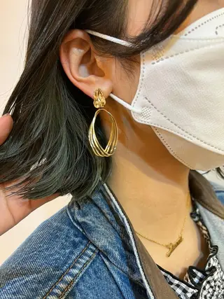 ミディアム カラー N° aria 三軒茶屋のヘアスタイル