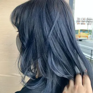 セミロング ウスイ ハルカのヘアスタイル