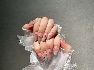 ネイル I-nailロング /ワンホン/キラキラのネイルデザイン