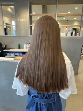 カラー ukyo/透明感 カラー/ハイライトのヘアスタイル