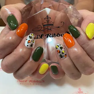 ネイル ネイルリボン 受付スタッフのネイルデザイン