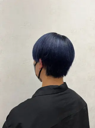 ショート カラー 寒色 ♡ レイヤー ┊︎miyuのヘアスタイル