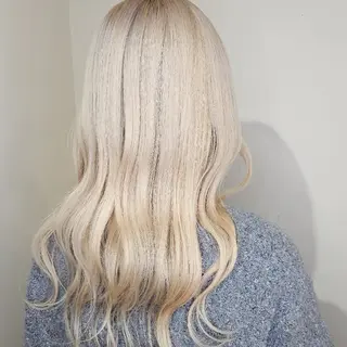 ロング 🇰🇷透明感×ハイ トーン🌟tomoのヘアスタイル