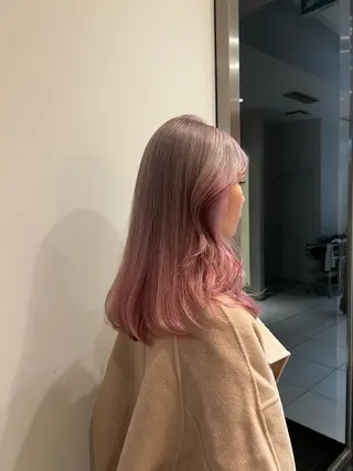 カラー hiyori /ハイトーンカラーのヘアスタイル