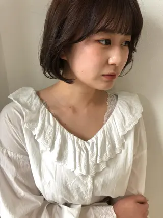 ショート カラー 岩田 萌那のヘアスタイル