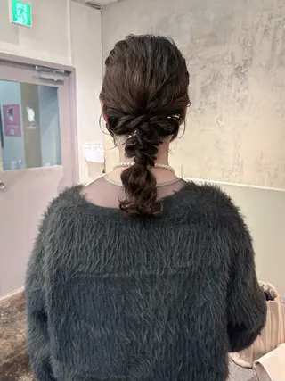 セミロング ヘアアレンジ karin🌛ボブ／ 透明感たっぷりカラーのヘアスタイル