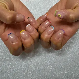 ネイル VIERU 🌈🎀💖のネイルデザイン