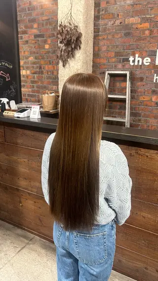 カラー the BRIDGE マナ🎀のヘアスタイル