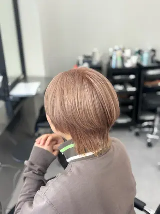 ショート 心斎橋/透明感カラ ー/韓国風ヘア/恋のヘアスタイル