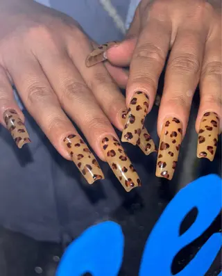 ネイル 🪐富島彩夏 /海外nail🪐のネイルデザイン