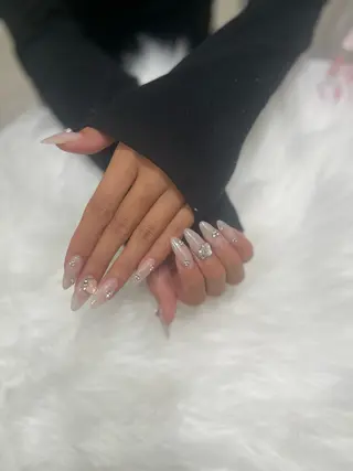 ネイル 金井 泉涼のネイルデザイン