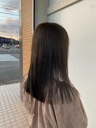 ミディアム 宮﨑 まりあのヘアスタイル