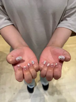 ネイル miura 🫧のネイルデザイン