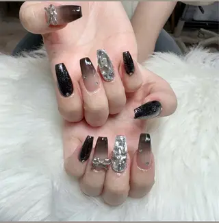 ネイル MoonHi Nail Salon所属・MoonHi Nail 朝霞台のネイルデザイン