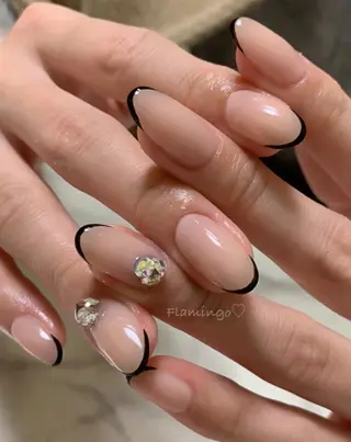 ネイル 浮きにくいフィルイン ｜上品シンプルネイルのネイルデザイン