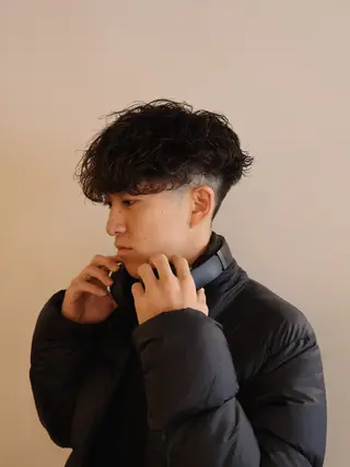 ショート 川副/シャドウ/ 波巻き/メンズパーマのヘアスタイル