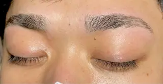 アイブロウ Favori 山下のマツエク・マツパデザイン