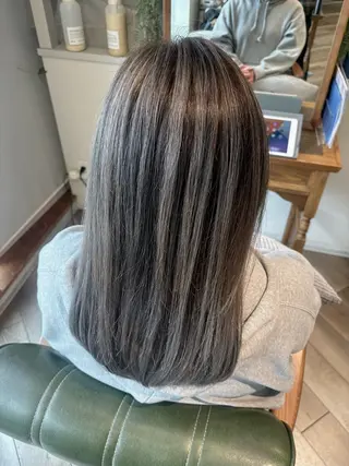 セミロング カラー 鮫島 海斗のヘアスタイル