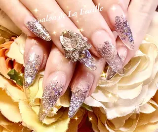 セミロング サロンドラフィーユ LAFEUILLEのネイルデザイン