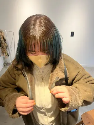 カラー 藤井 美歩/赤髪のヘアスタイル