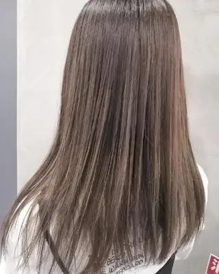 ロング カラー grow上野御徒町【グロウ】所属・ブリーチ・ハイトーン 特化🎉内山のヘアスタイル
