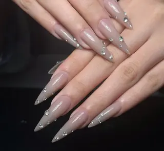 ネイル エリ🫧 nail池袋東口のネイルデザイン