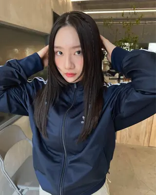 セミロング カラー お悩み解決パーマ hana🩰のヘアスタイル