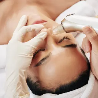 【肌質改善サロン】 医療提携シャルムのエステ・リラクイメージ