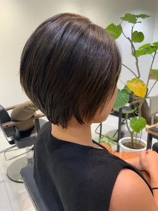 ショート 近 紗理奈のヘアスタイル