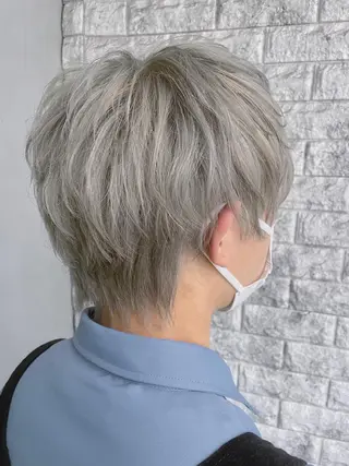 ミディアム カラー メンズ EMANON新宿南口所属・ケアブリーチ×艶カラ ー️🫧Shioriのヘアスタイル