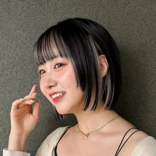 ショート カラー 顔周り/レイヤー/ 透明感/みっきーのヘアスタイル