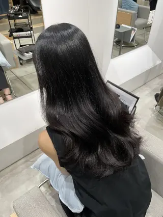 ロング カラー ヘアアレンジ ステアケース所属・小副川 Maayaのヘアスタイル