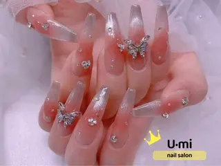 ネイル UMI ネイルサロン新宿🎀のネイルデザイン