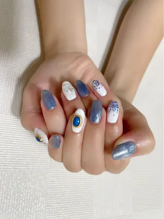 ミディアム え まのネイルデザイン