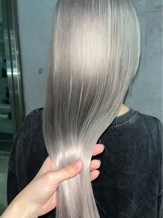 ロング anna 韓国レイヤ ー/ ハッシュカットのヘアスタイル