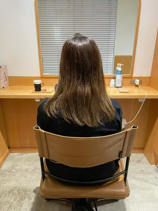 セミロング カラー 《髪質改善✖️オリー ブ🧸》小嶋拓也のヘアスタイル