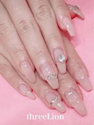 ネイル threeLion　ネイル&アイラッシュサロン所属・threeLion ネイル&アイラッシュのネイルデザイン