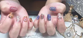 ミディアム ネイル 長さ出し専門 nynaのネイルデザイン