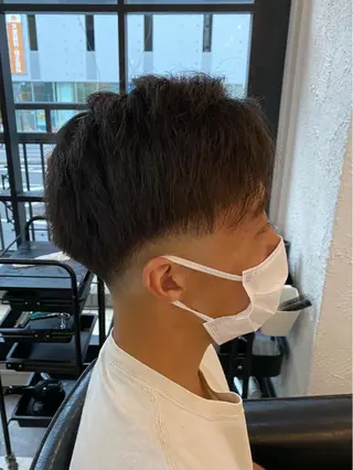 ショート メンズ 泰成/メンズ特化/ フェード/ツイスパのヘアスタイル