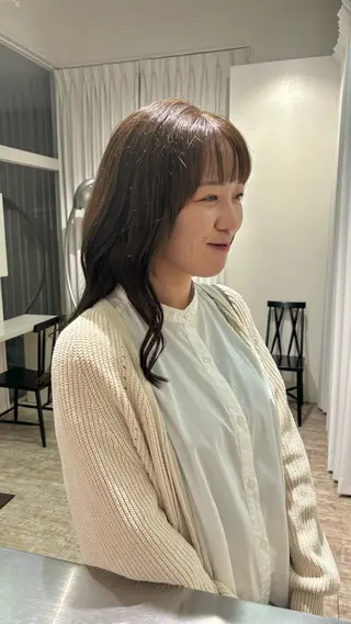 セミロング behive  駅前店所属・菊地 桃花のヘアスタイル