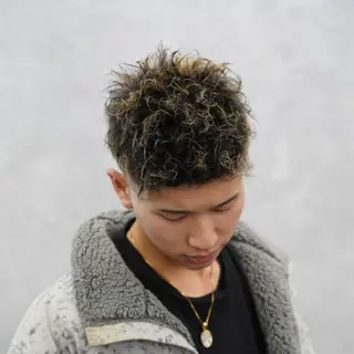 メンズ カラー パーマ パーマ特化 スタイリスト石田のヘアスタイル
